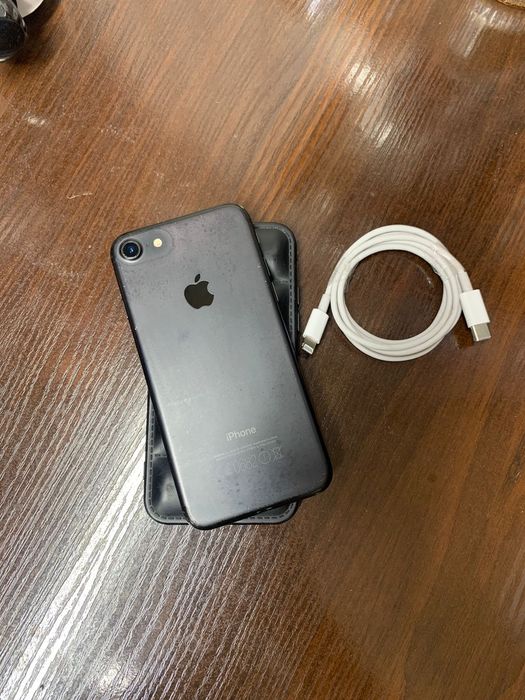 Айфон 7 в отличном состоянии