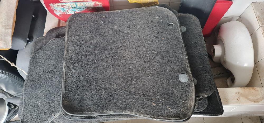 Еденични бройки оригинални мокетни стелки А4 Б5