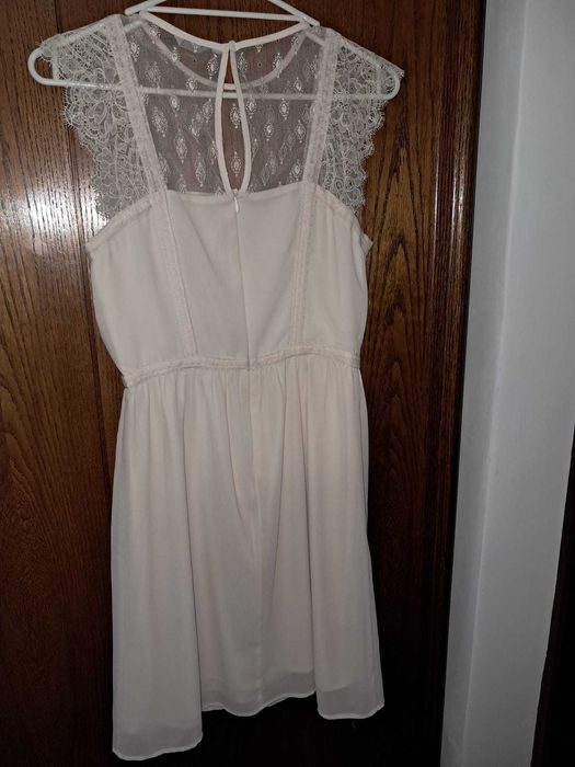 Rochie HM crem cu dantela