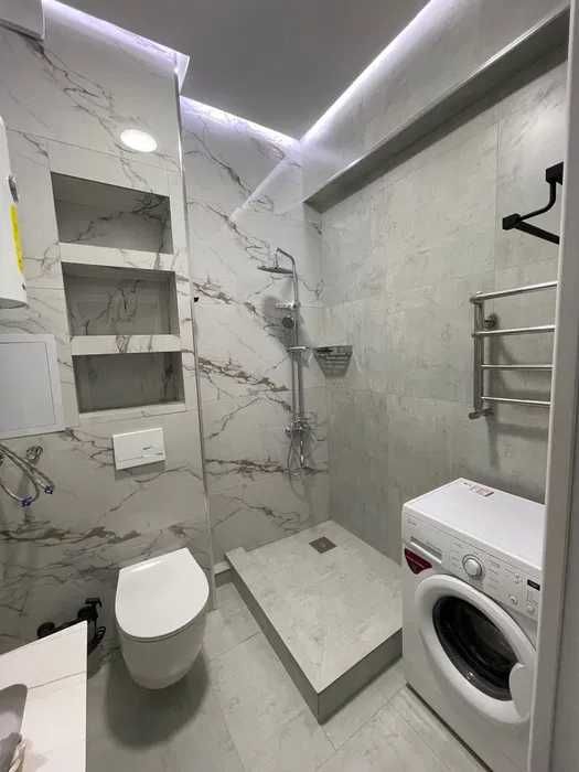 R1 Сдаётся квартира 2/2/5 на Мирабадский , ор-р ЦУМ !