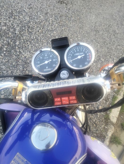 Продам мотоцикл 200 кубов