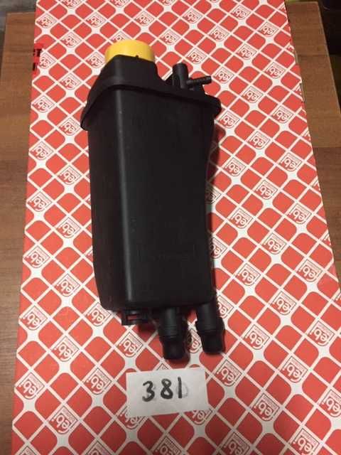 расширительный бачок радиатора