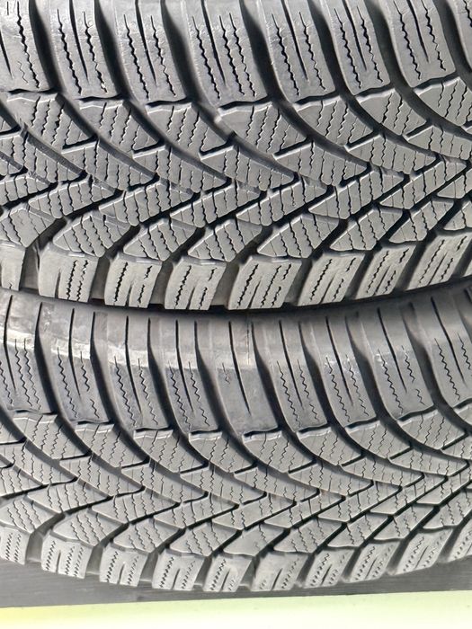 195/65R15 Bridgestone anvelope iarna stare foarte buna