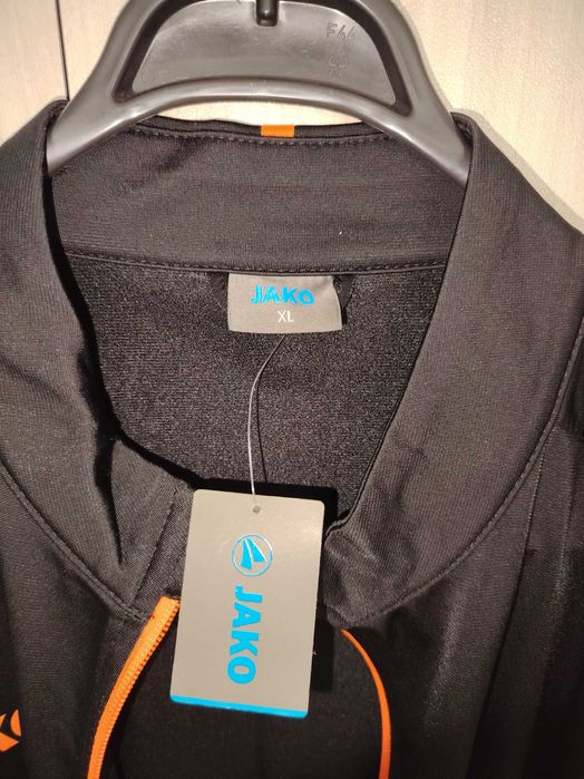 Анцунг JAKO , горнище чисто нов
