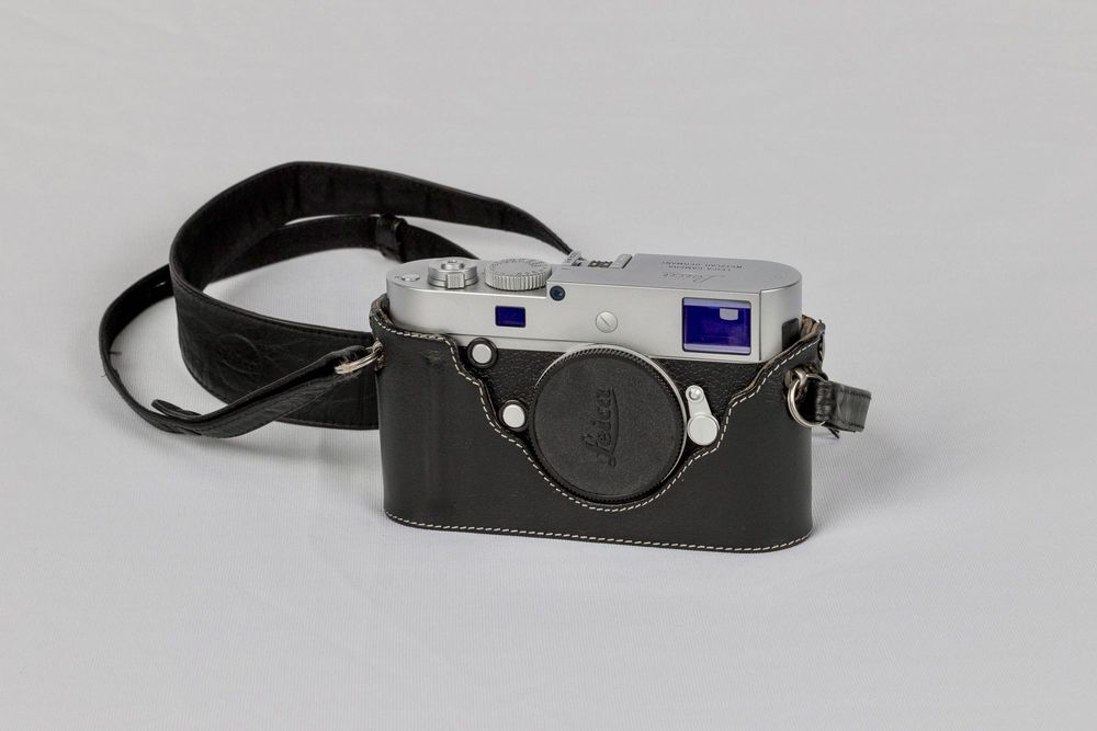 Leica MP (Typ 240) Digital Rangefinder Camera Body Silver