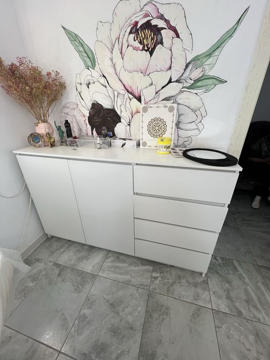 Продам комод белого цвета