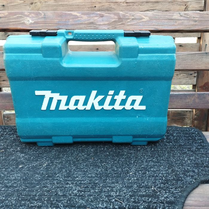 Акумулаторен перфоратор безчетков Makita HR166D  Li-Ion