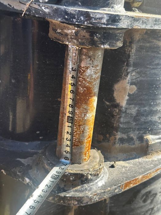 Eskovator kovush 70 talik sotiladi