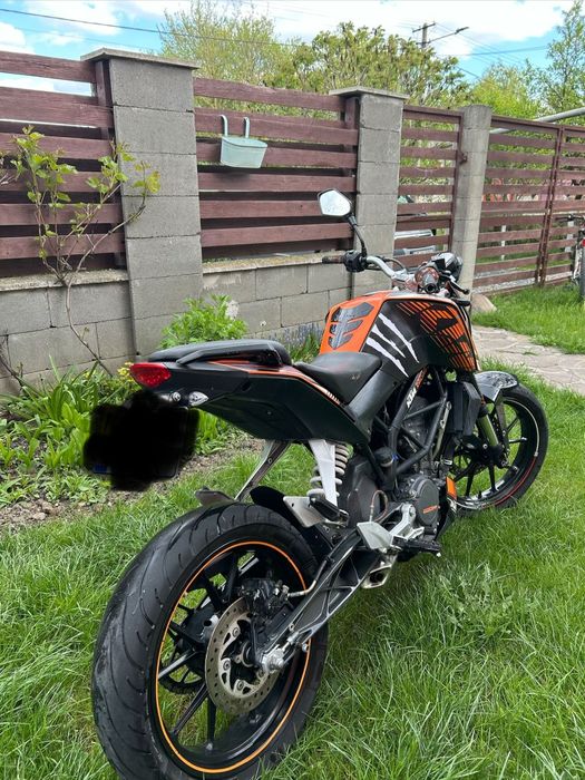Vând KTM Duke 125