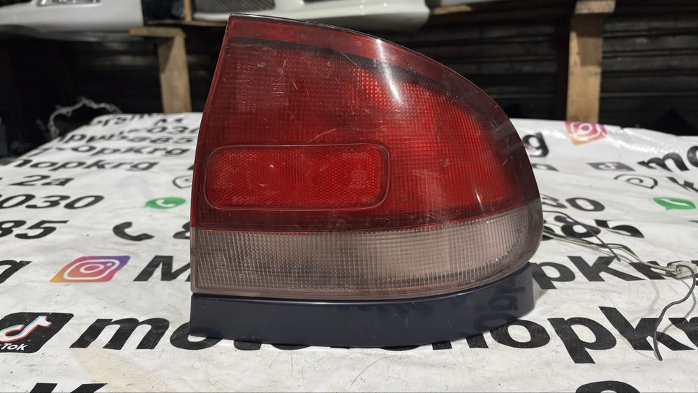 Фонарь правый мазда 626 Mazda