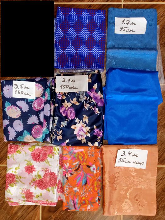 Синие и голубые ткани в отрезах по 30 тыс за метр