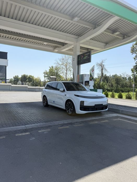 Li9 Ultra Restayling 2026 medell