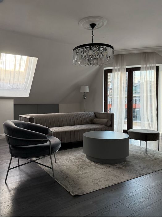 Нова холна гарнитура