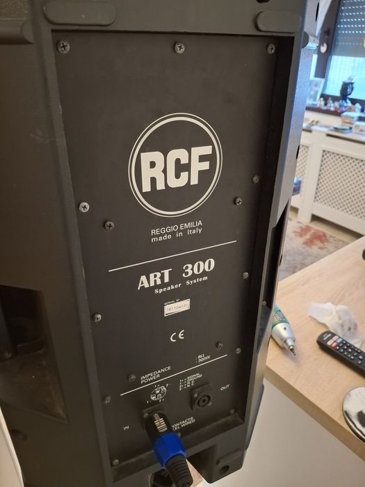 Set 2 boxe RCF ART 300 pasive, 300w RMS, totul original, Made in Italy