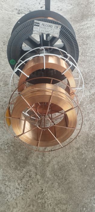 Медна тел 1.2мм 15кг и медни електроди 3,25 и 5 мм.