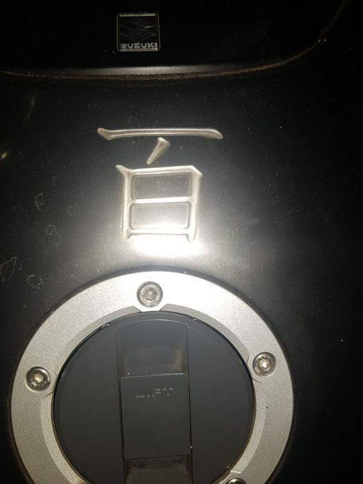 Suzuki GSR 600 model aniversar 100 ani culoare original Black and Grey