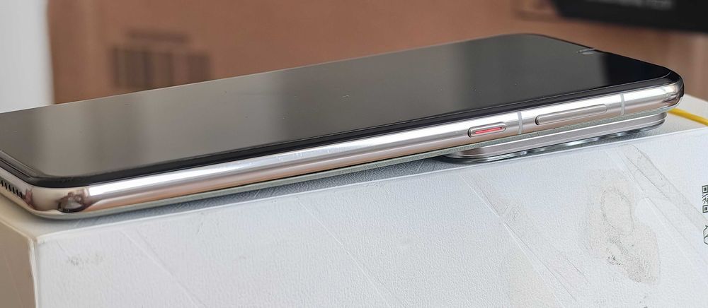 Huawei Pura 70 Ultra, nou, garantie 12 luni, full box