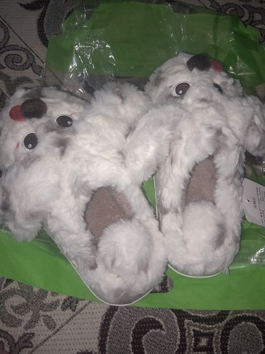 Продам  тапочки  2000 тенге