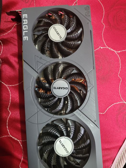 Видеокарта RTX 4070 ti gygabite eagle 12GB
