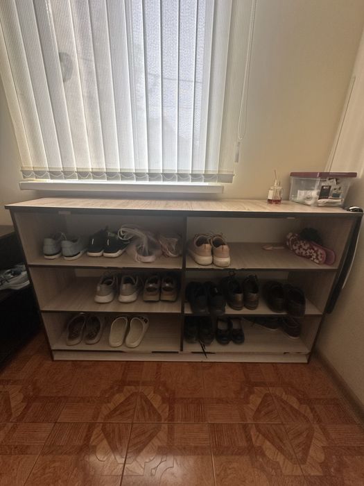 Продам две полки для обуви