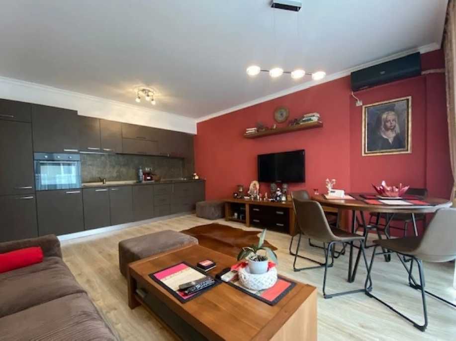 Дава се под наем Двустаен апартамент в Пловдив, Кършияка - 70 кв.м за 357 € - Снимка #2