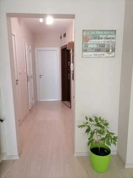 Дава се под наем Двустаен апартамент в Бургас, Братя Миладинови - 70 кв.м за 260 € - Снимка #2