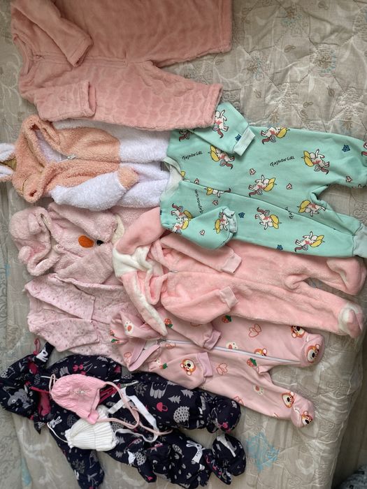 Одежда для девочки с рождения до 5-6 мес