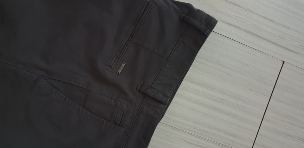 Hugo Boss Schino Slim Fit Mens Size 33/30 НОВО! ОРИГИНАЛ!  Панталон!