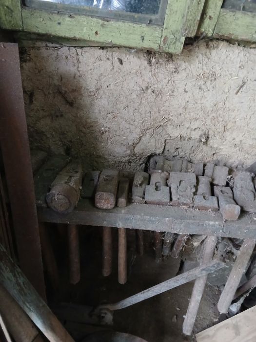 Продавам инструменти за ценители