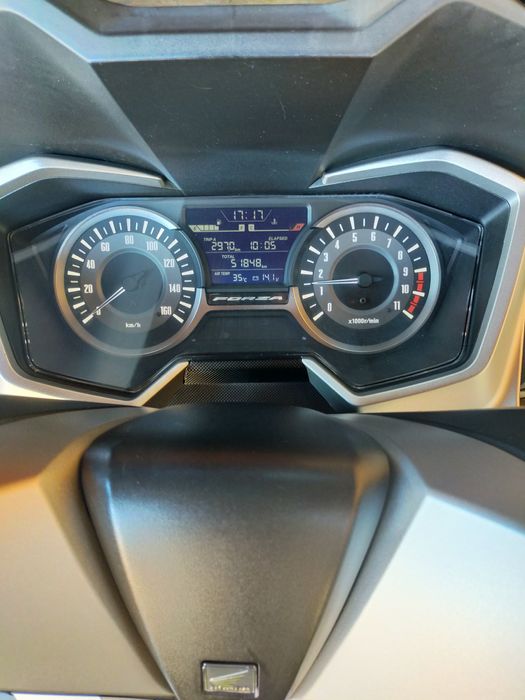 Moto Honda forza  300