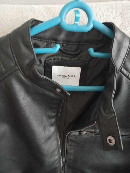 Ново, мъжко кожено яке