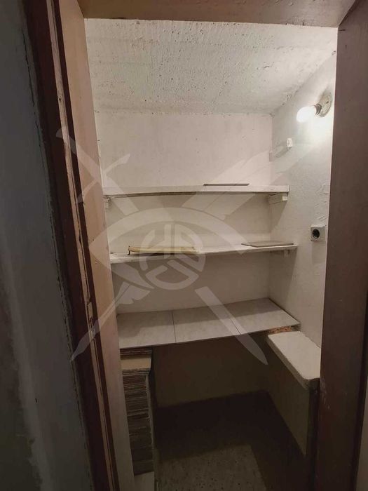 Дава се под наем Едностаен апартамент в Варна, Трошево - 56 кв.м за 275 € - Снимка #4