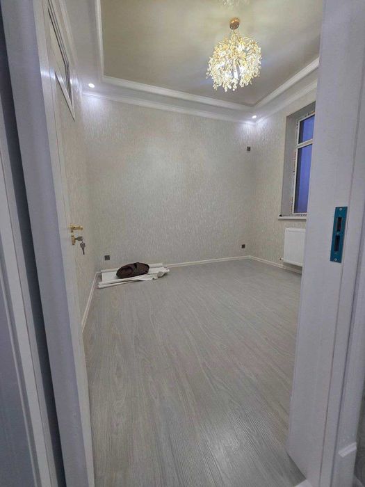 1 хона 2 хона килинган квартира сотилади 25-24 автобаза