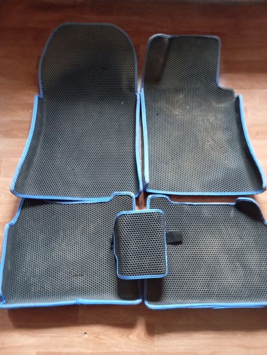 EVA полики на 124мерседес