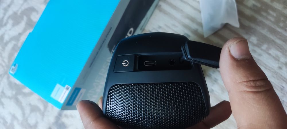Портативная колонка Anker Soundcore Motion+