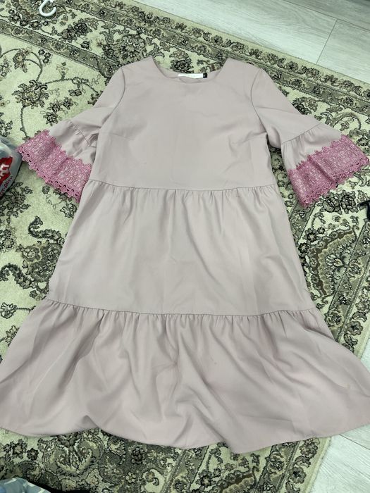 Розовое платье на вечер