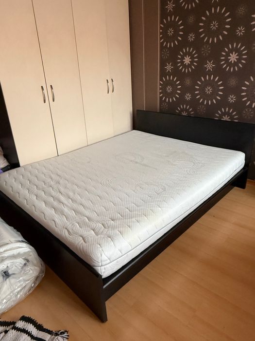 Матрак 160см х 200см отлично състояние