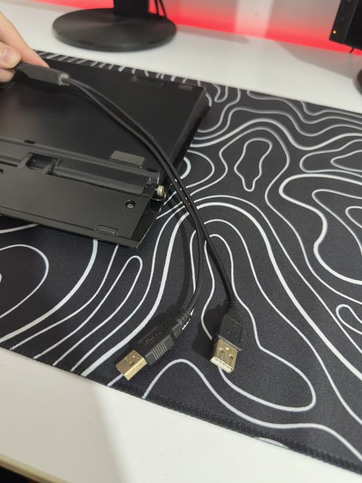 Tastatură Mecanică Redragon Yama K550, RGB, Switch-uri Purple