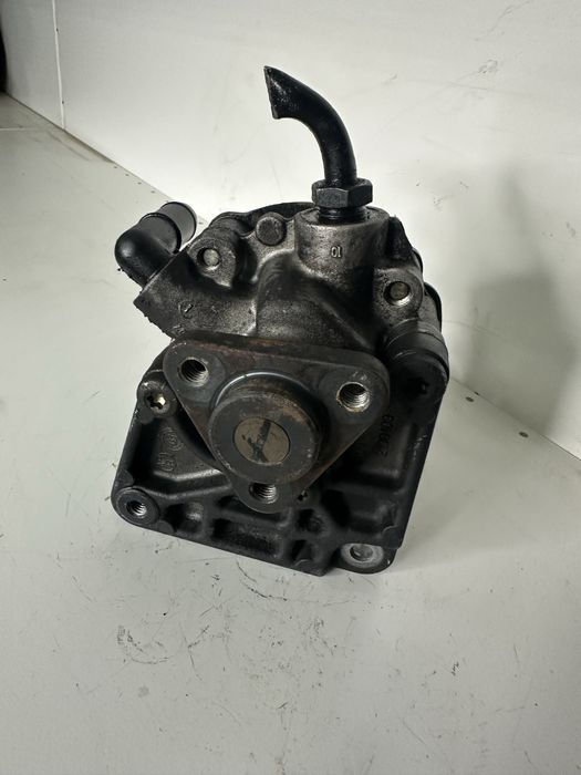 Насос ГУР БМВ (Е46) BMW (E46) гидроусилитель руля