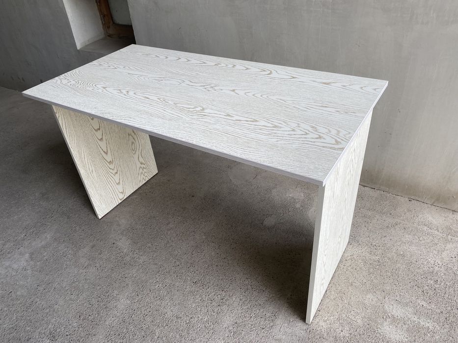 Письменный стол 400.000