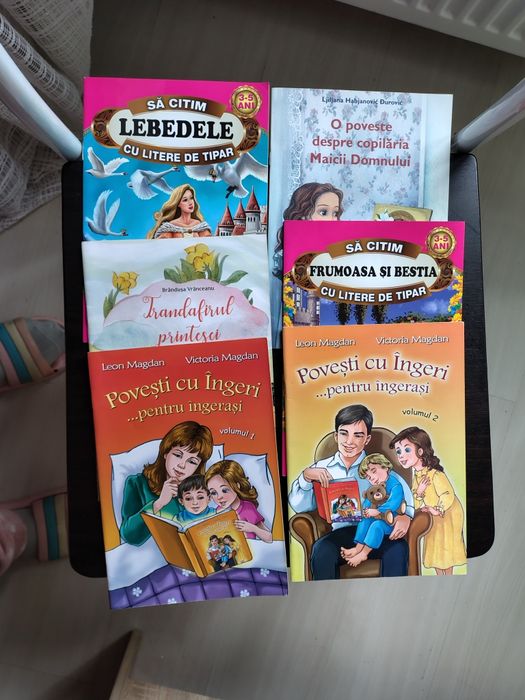 Vind cărți ptr copii.