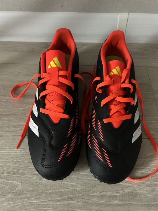 Кроссовки Adidas Predator
