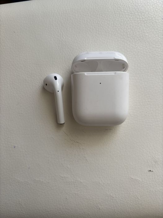 AirPods Gen 2