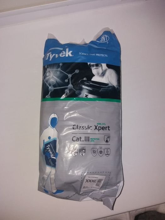 Продам одноразовые костюм