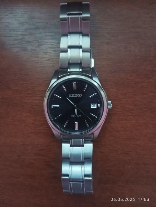 Часы SEIKO  корпус и браслет с титана