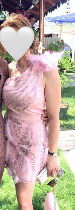 Rochie petreceri roz pudră eleganta