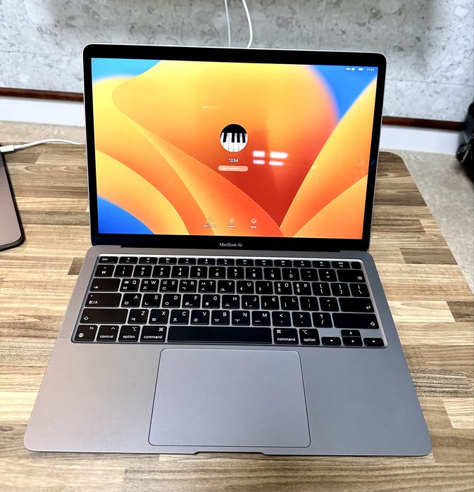 MacBook Air M1 Silver 8/256- Chotkiy noutbuk ( Макбук - Ноутбук )
