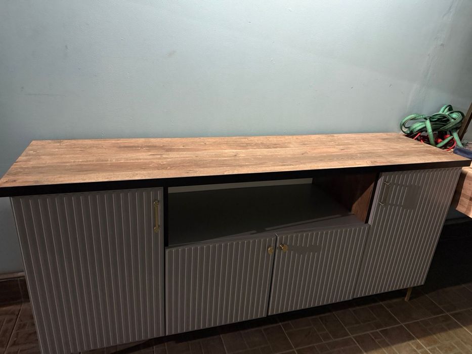 Тумба под тв . Тв подставка