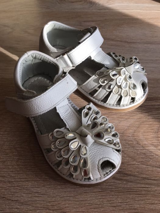 Детские сандали
