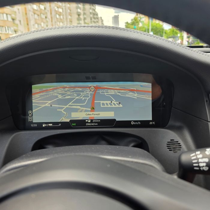 Jaguar XF  Euro  6  bord  digital 2017